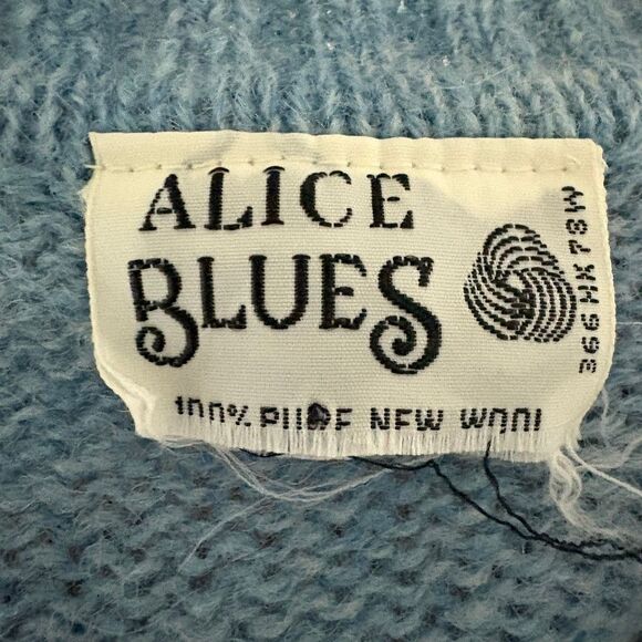 Vintage Cable Knit 100% Pure Wool Icy Blue size S Alice Blues V-Neck Sweater - Picture 3 of 8